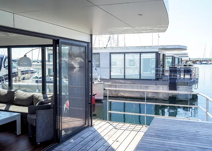 Дом отдыха Hausboot Ostsee - Well Hausboote Lp2 *